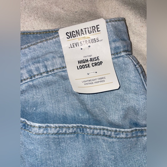 NWT LEVIS STRAUSS SIGNATURE HIGH RISE LOOSE CROP SIZE 22W - Picture 6 of 10
